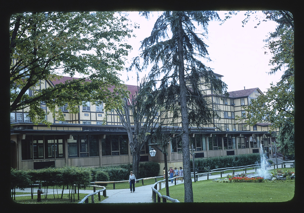 Courtyard outside of the Verandah